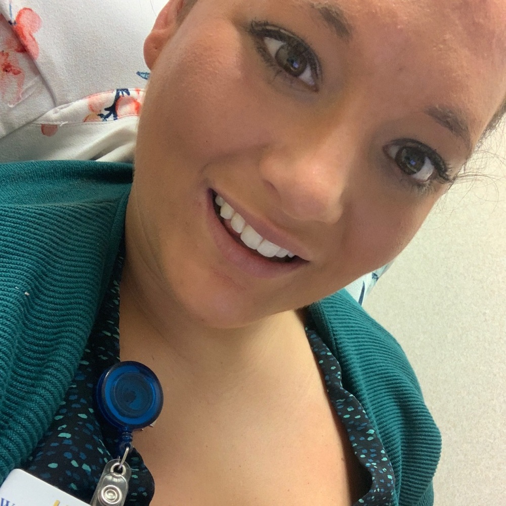 Meet your Posher, Kelly